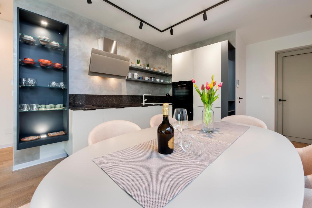 The Grand Apartment Rovinj Bagian luar foto