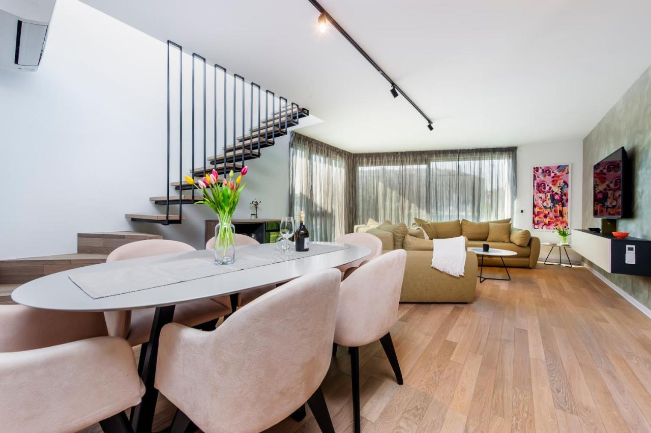The Grand Apartment Rovinj Bagian luar foto